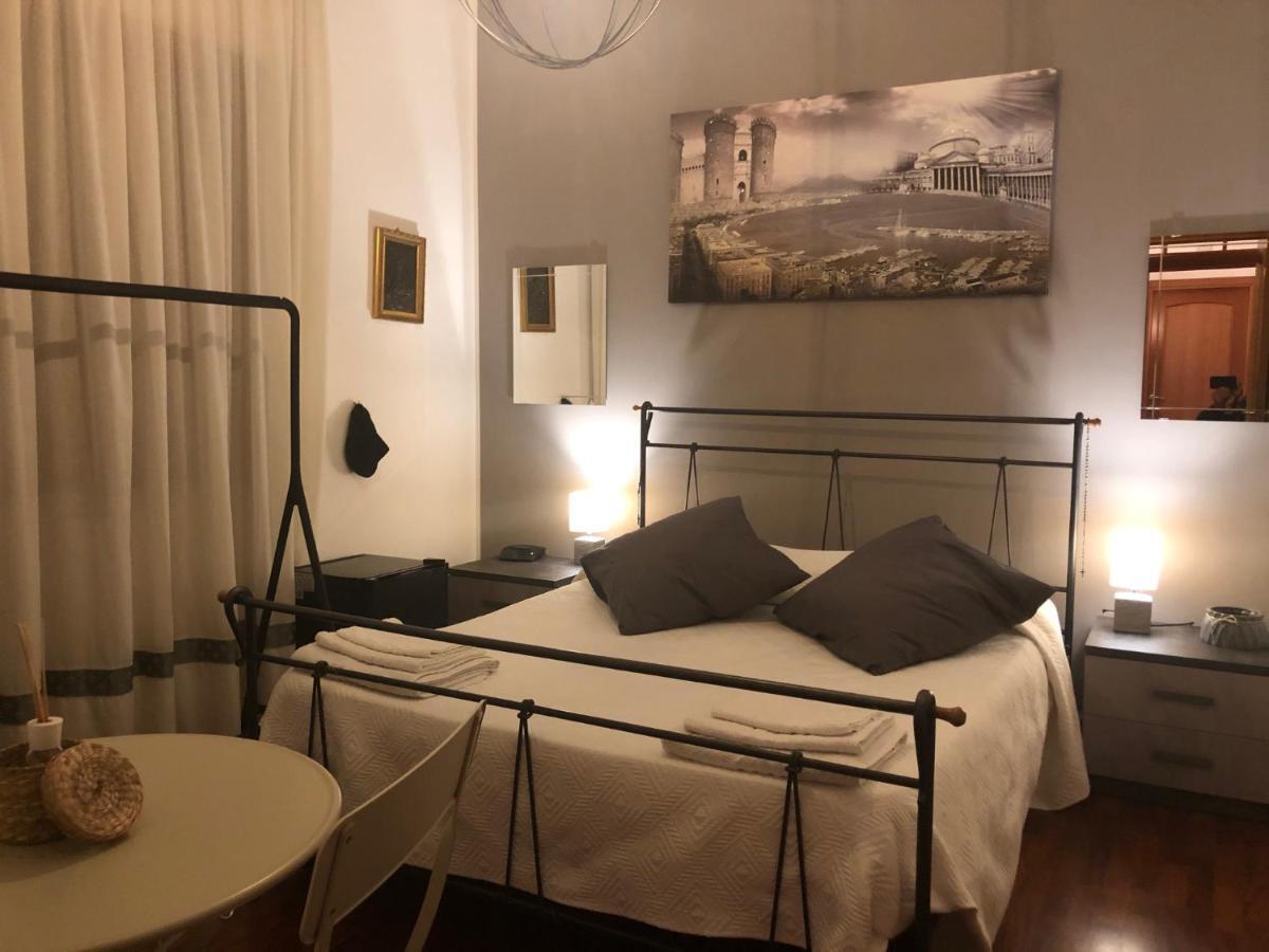 B&B Da Vito A San Martino Naples Luaran gambar